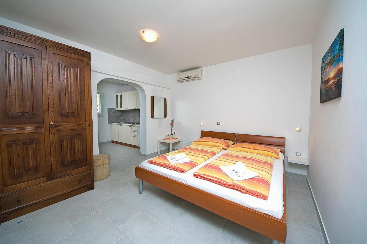 Adria Brela Apartments Ngoại thất bức ảnh