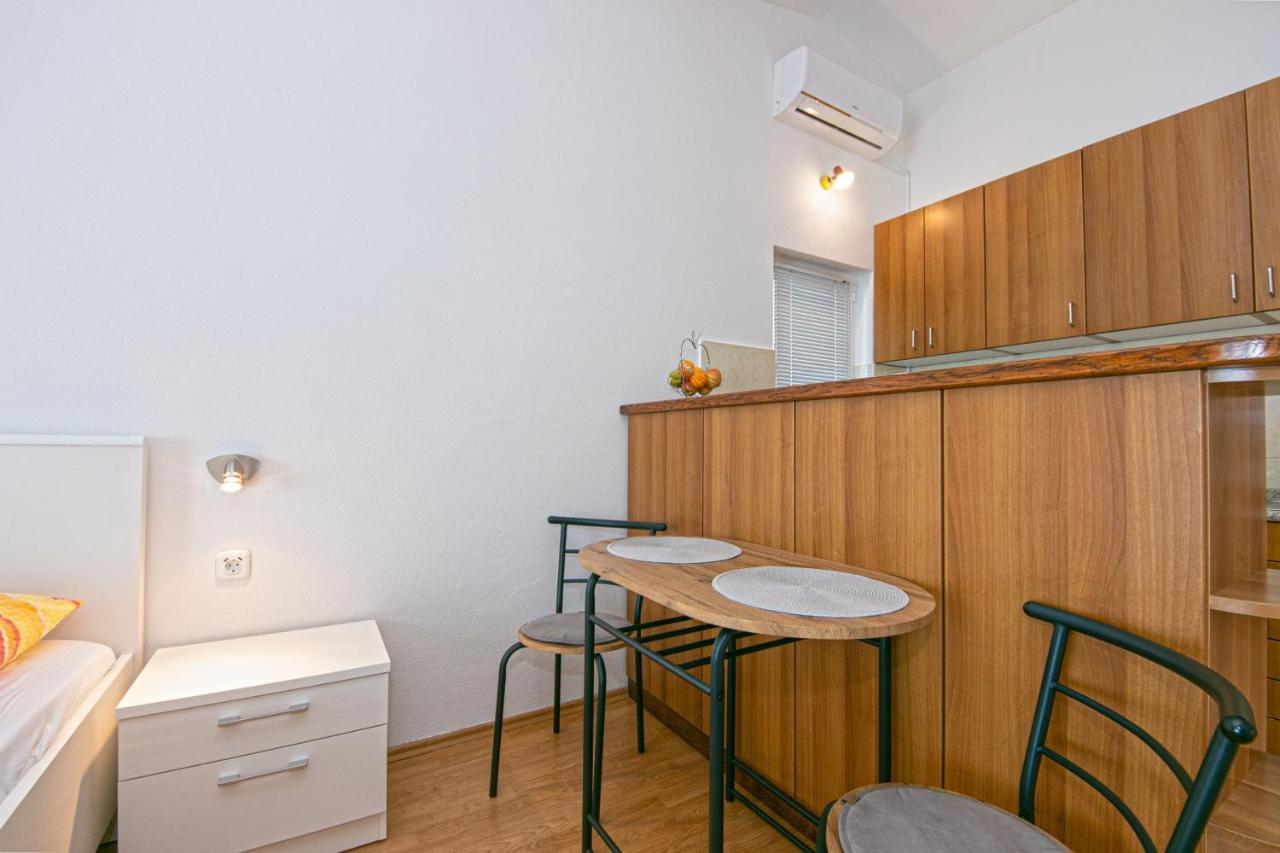 Adria Brela Apartments Ngoại thất bức ảnh